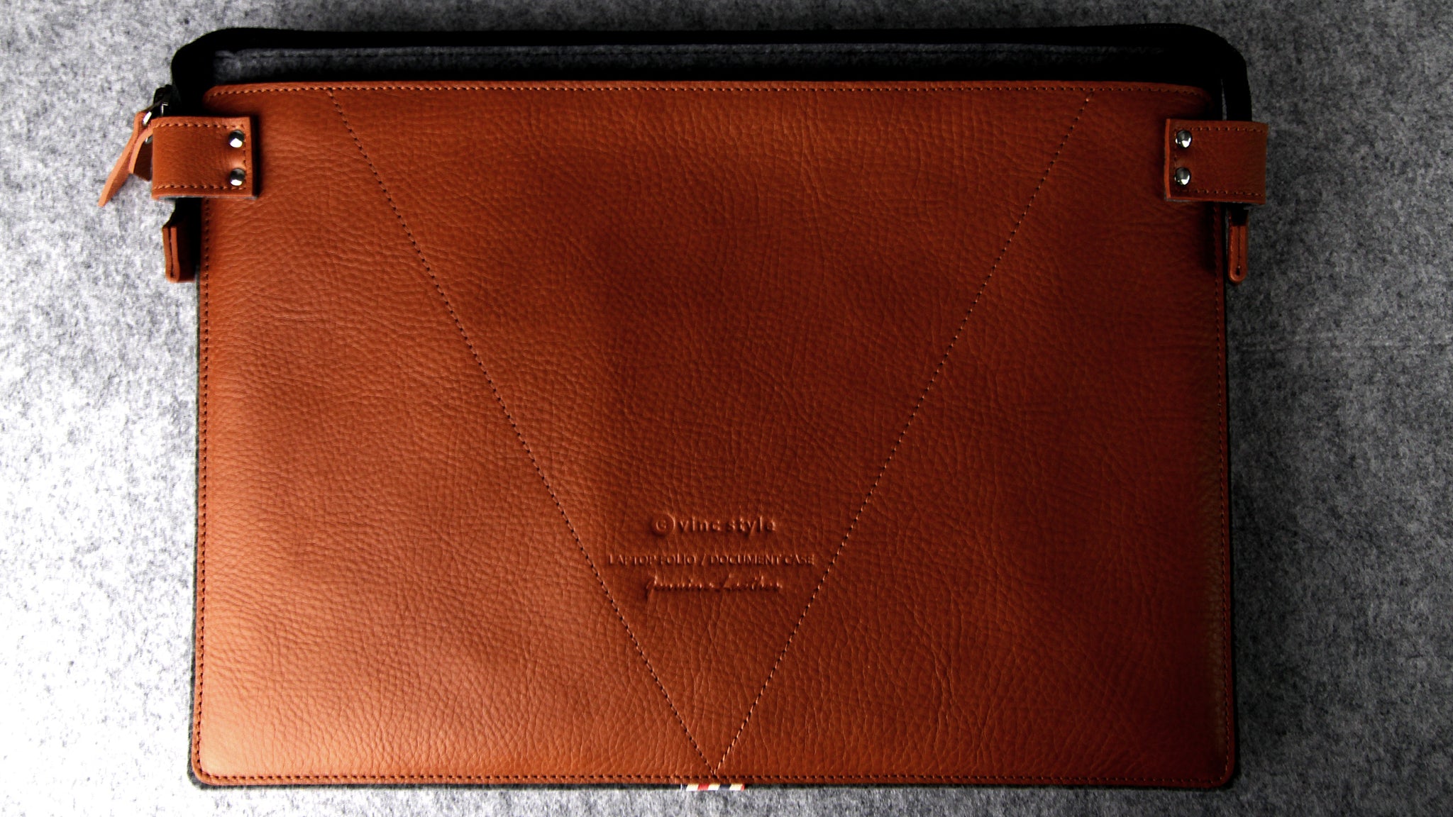 Leather Portfoilio Document and Laptop case (Zip)